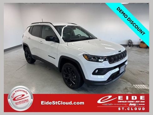 New 2026 Jeep Compass Latitude AWD/4WD image 1