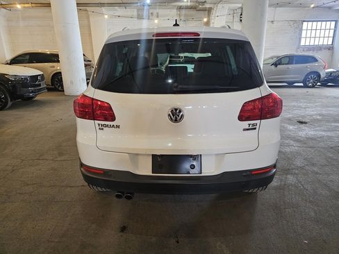 Used 2016 Volkswagen Tiguan SE image 3