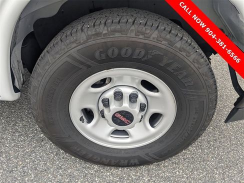 Used 2023 GMC Savana 2500 w/ Driver Convenience Package image 11
