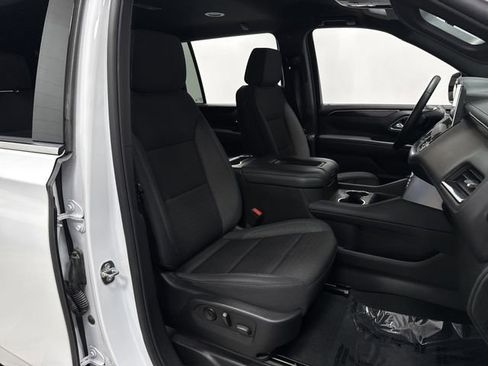 Used 2024 GMC Yukon XL SLE image 28