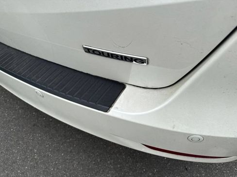 Used 2019 Honda Odyssey Touring image 3