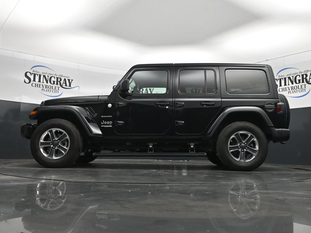 Used 2021 Jeep Wrangler Unlimited Sahara AWD/4WD image 32