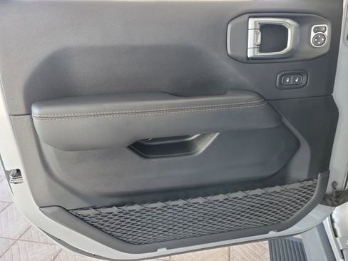 Used 2022 Jeep Wrangler Unlimited Rubicon w/ Xtreme Recon 35" Tire Package image 20