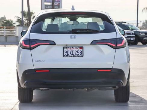 Certified 2023 Honda HR-V LX image 7