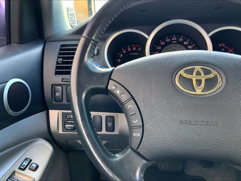 Used 2009 Toyota Tacoma PreRunner RWD image 16