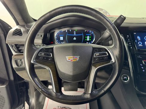 Used 2016 Cadillac Escalade Platinum AWD/4WD image 13