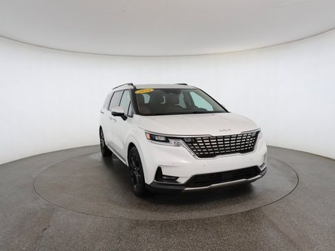 Used 2024 Kia Carnival SX image 28