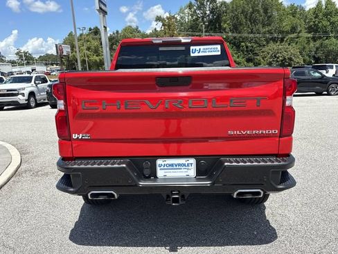 Used 2021 Chevrolet Silverado 1500 LT Trail Boss w/ LT Trail Boss Premium Package AWD/4WD image 4