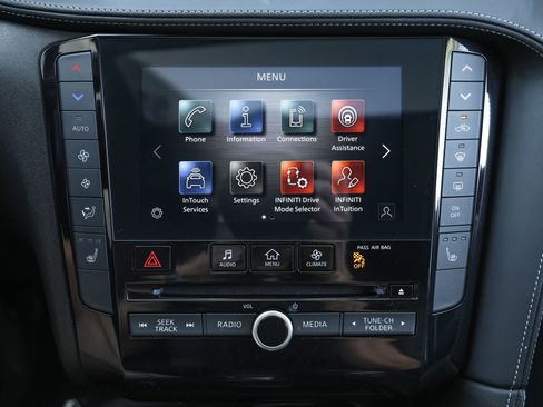 Used 2025 INFINITI QX55 Luxe w/ Cargo Package image 13