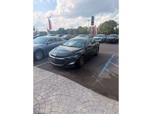 Used 2024 Chevrolet Malibu RS FWD image 2