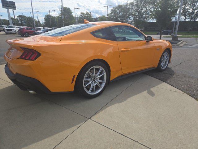 Used 2026 Ford Mustang GT Premium RWD image 12