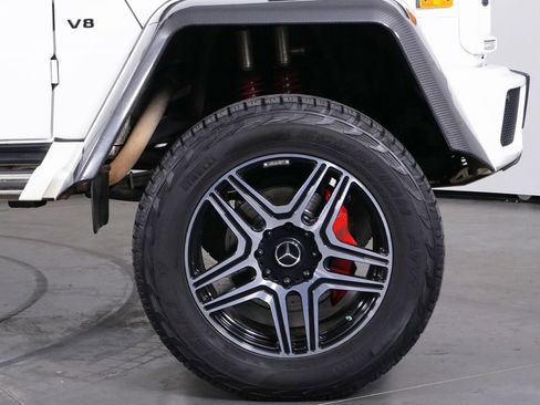 Used 2018 Mercedes-Benz G 550 Squared image 16