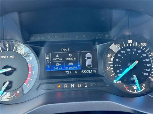 Used 2018 Ford Edge SE image 12