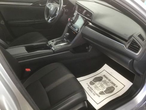 Used 2021 Honda Civic Sport image 12