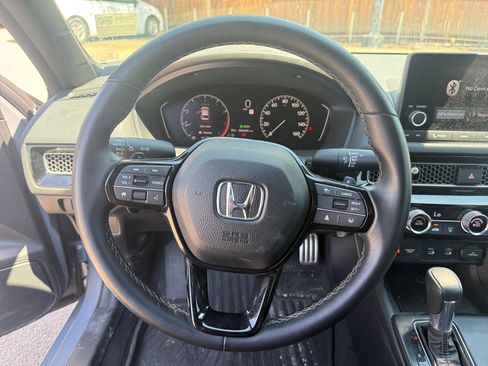 Used 2025 Honda Civic Sport image 9