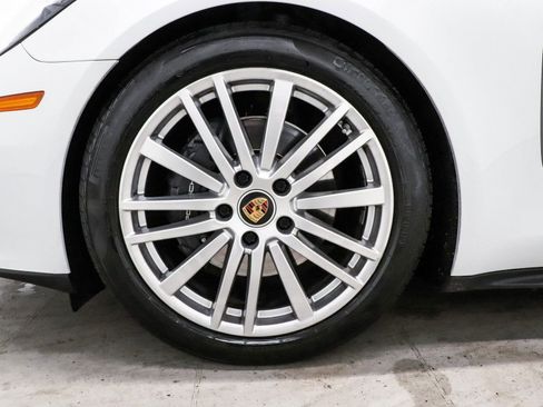 Used 2023 Porsche Panamera 4 Platinum Edition AWD/4WD image 8