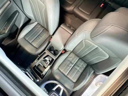 Used 2023 Audi Q5 2.0T Premium w/ Convenience Package image 20