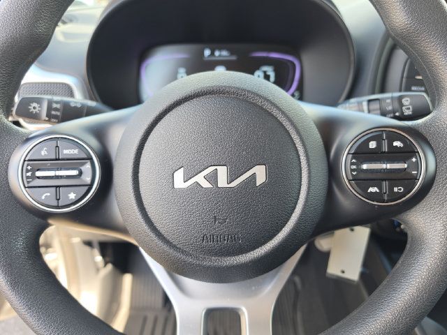 Used 2025 Kia Soul LX FWD image 37