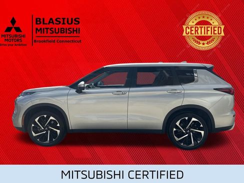 Used 2024 Mitsubishi Outlander SE AWD/4WD image 18