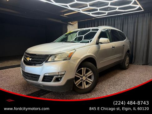 Used 2015 Chevrolet Traverse LT FWD image 1