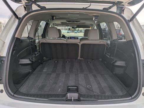 Certified 2018 Honda Pilot Touring image 35