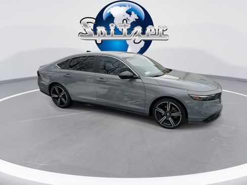 Used 2024 Honda Accord Sport image 2