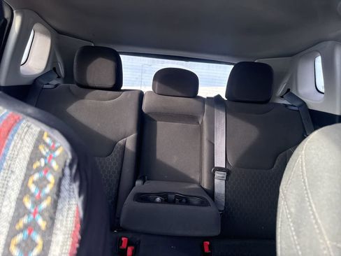 Used 2018 Jeep Compass Sport image 17