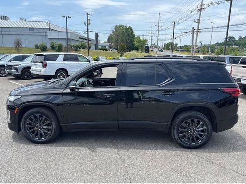Used 2023 Chevrolet Traverse RS AWD/4WD image 15