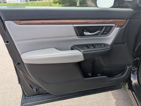 Used 2022 Honda CR-V Touring image 12