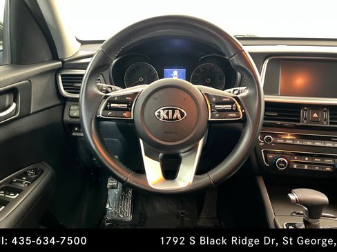 Used 2019 Kia Optima S image 12