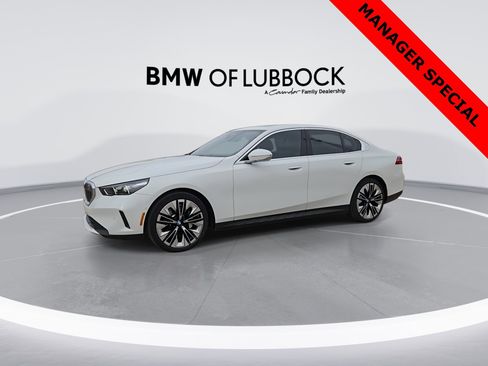 Certified 2025 BMW 530i xDrive image 5