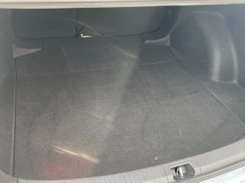 Used 2024 Toyota Corolla LE image 12