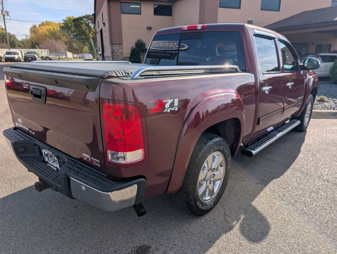 Used 2013 GMC Sierra 1500 SLE w/ Power Tech Package AWD/4WD image 9