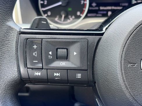Certified 2023 Nissan Rogue SV FWD image 11