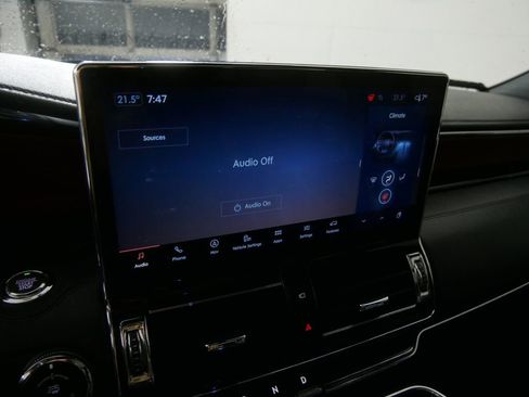 Used 2024 Lincoln Navigator Reserve w/ Equipment Group 201A image 31