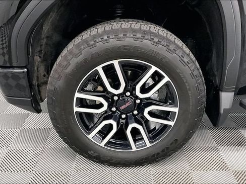 Used 2026 GMC Sierra 1500 AT4 w/ AT4 Premium Package AWD/4WD image 10
