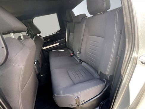 Used 2024 Toyota Tacoma TRD Off-Road image 27