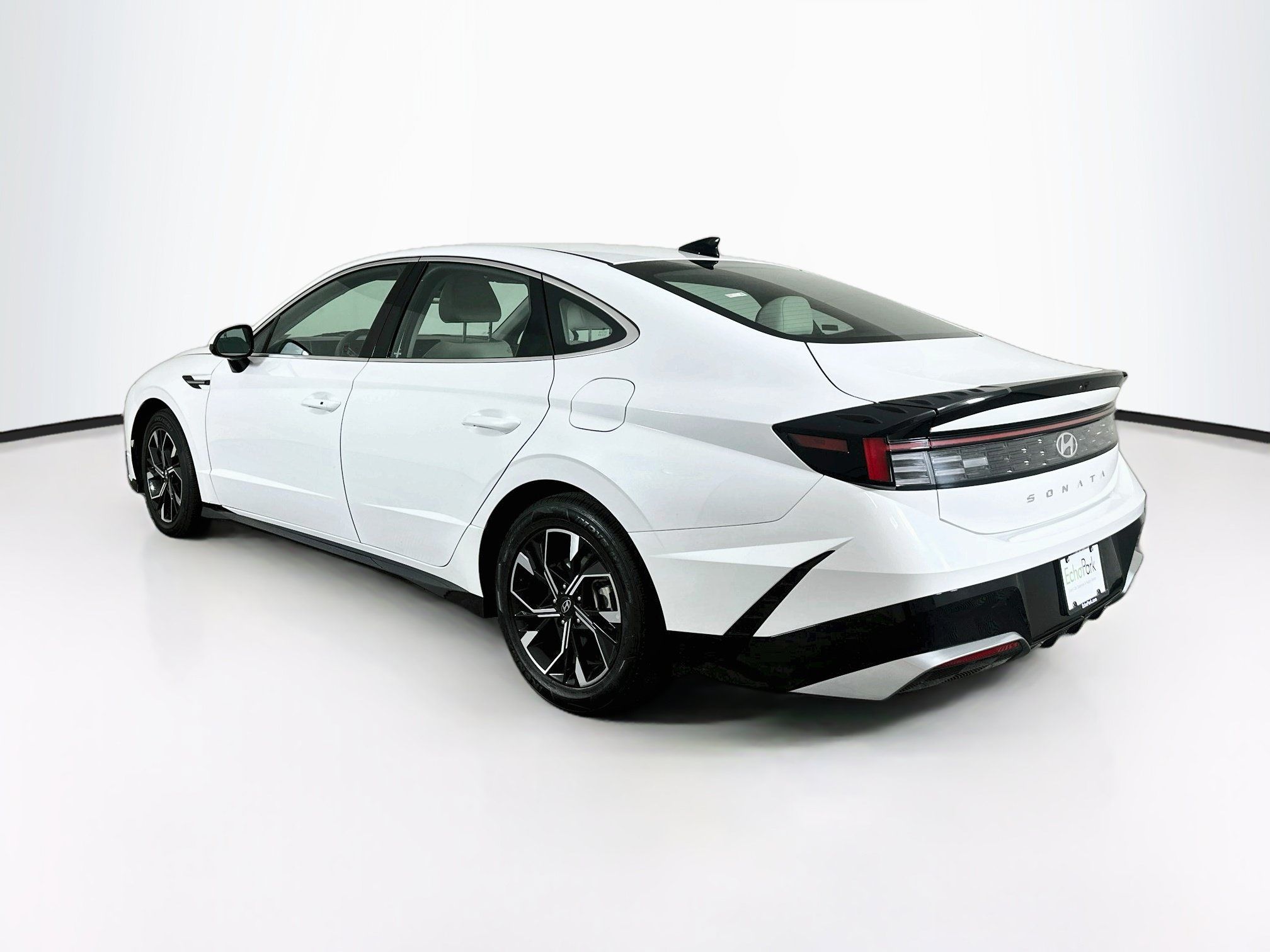 Used 2025 Hyundai Sonata SEL FWD image 5