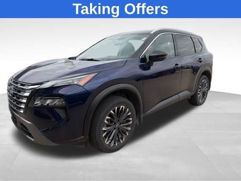 Used 2025 Nissan Rogue SL w/ Tech Package AWD/4WD image 1