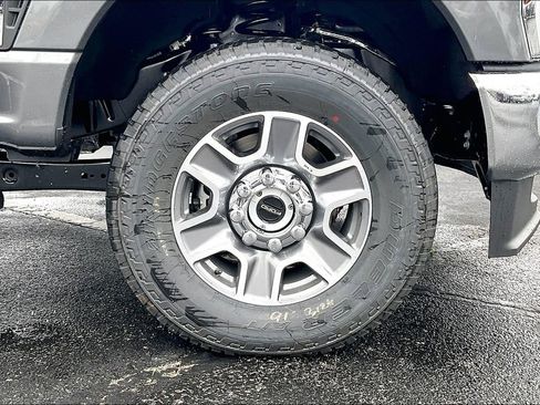 New 2026 Ford F250 Lariat w/ Lariat Premium Package image 12