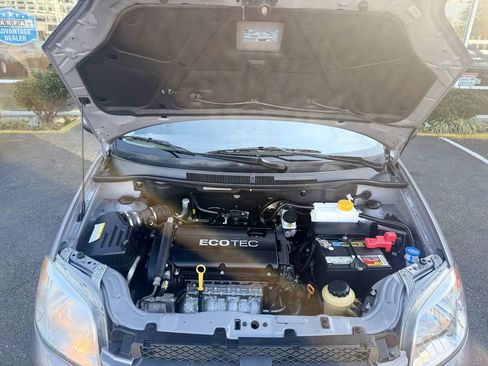 Used 2011 Chevrolet Aveo LT w/ Power and Convenience Package FWD image 29