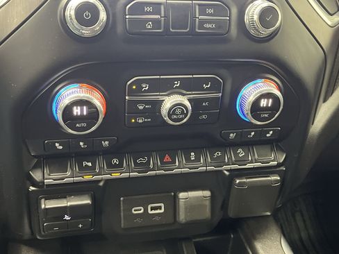 Used 2019 GMC Sierra 1500 AT4 image 22