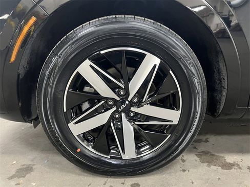 Used 2023 Kia Sorento EX w/ Panoramic Sunroof Package image 15