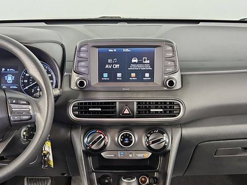 Used 2019 Hyundai Kona SE FWD image 24