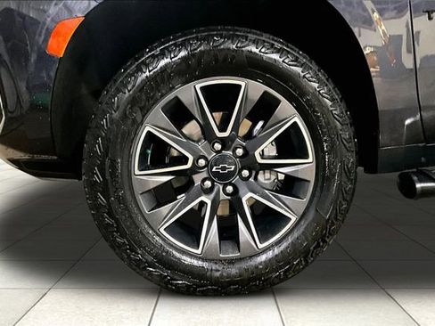 Used 2023 Chevrolet Tahoe Z71 w/ Z71 Off-Road Package image 9