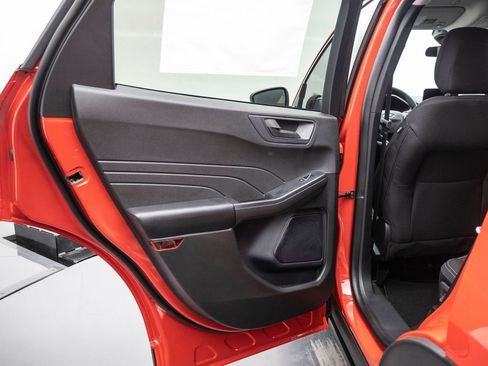 Certified 2024 Ford Escape Active FWD image 18