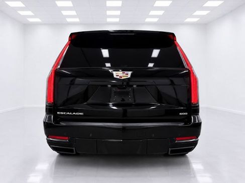 Used 2025 Cadillac Escalade ESV Sport Platinum AWD/4WD image 16