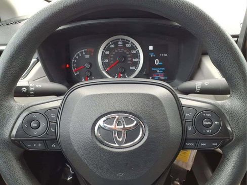 Used 2022 Toyota Corolla Cross L FWD image 14
