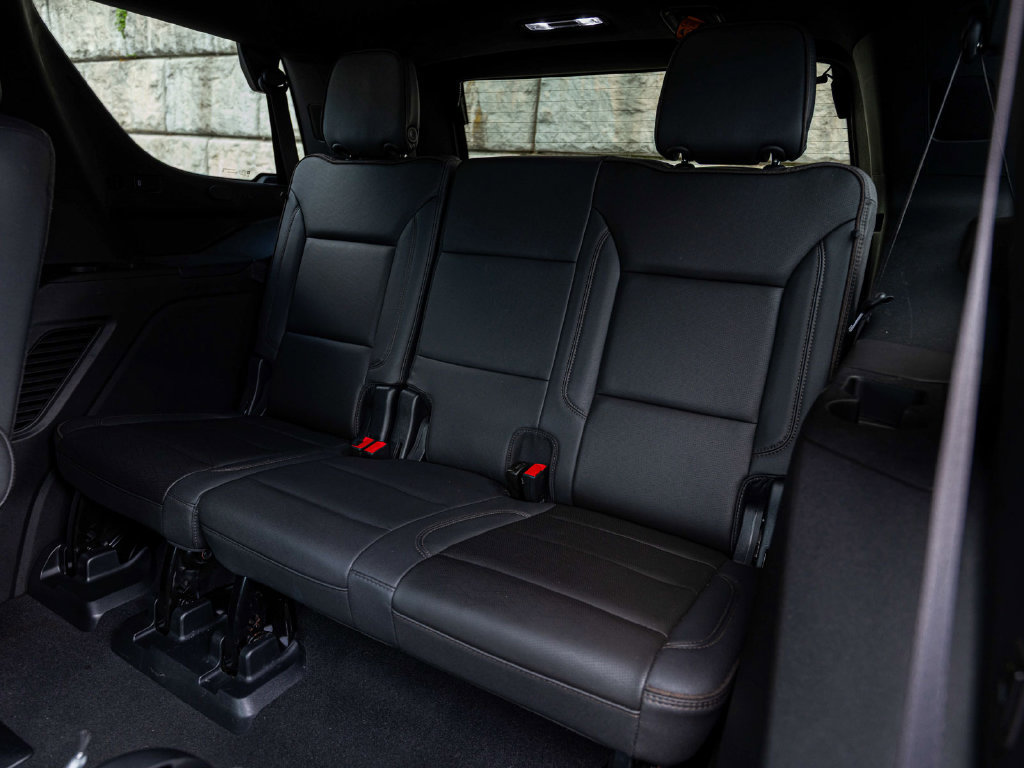 Used 2023 Chevrolet Tahoe High Country RWD image 28