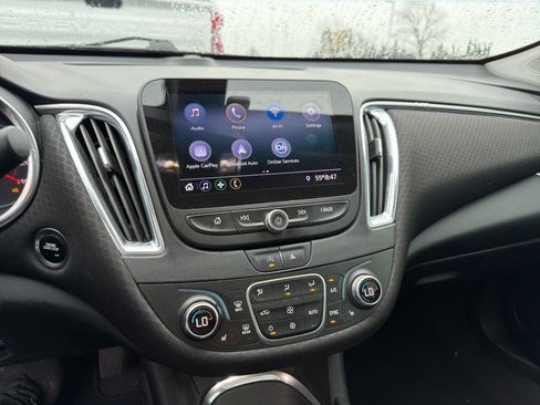 Used 2020 Chevrolet Malibu LT image 11